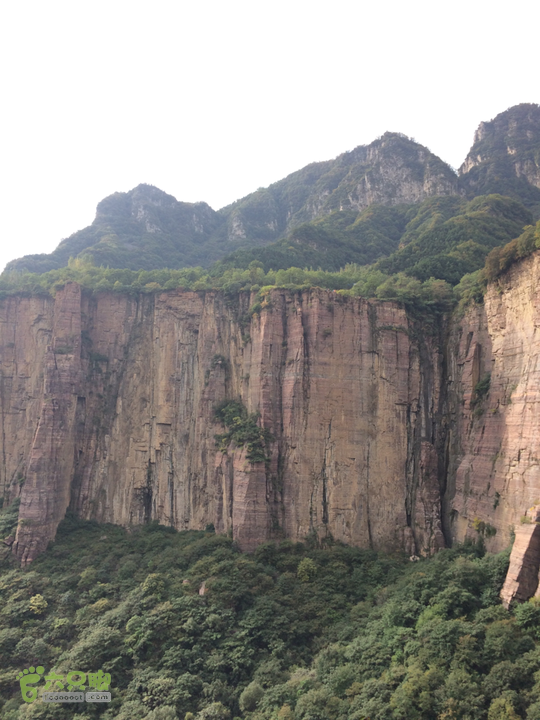 南太行：南坪村－水磨村－郭亮村－梯西坡－松树凹穿越2015-10-06 09:19:31