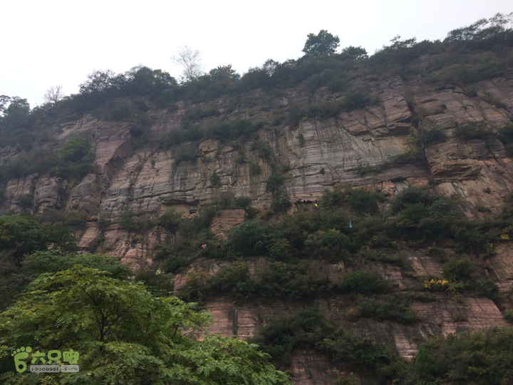 南太行：南坪村－水磨村－郭亮村－梯西坡－松树凹穿越2015-10-06 12:58:56