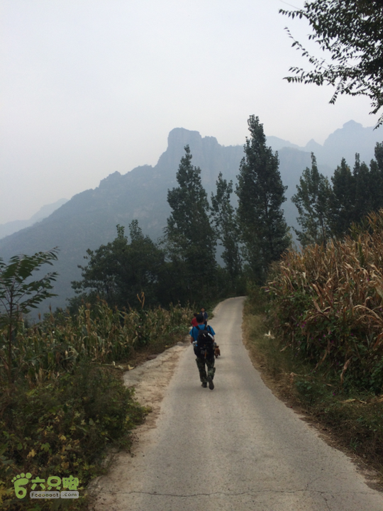 南太行：南坪村－水磨村－郭亮村－梯西坡－松树凹穿越2015-10-06 13:11:43
