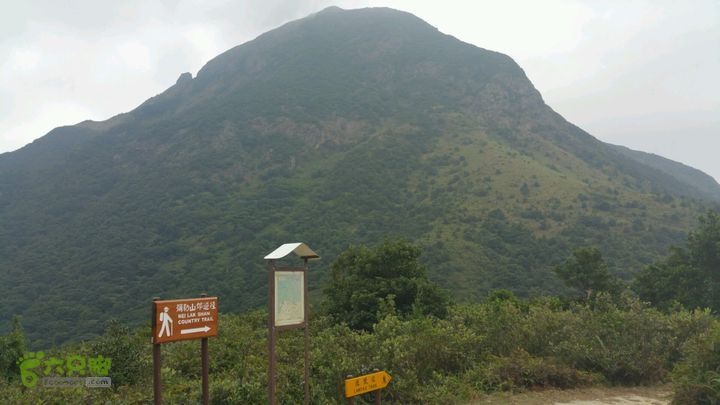 香港东涌-弥勒山-昂坪-地塘仔-东涌路牌