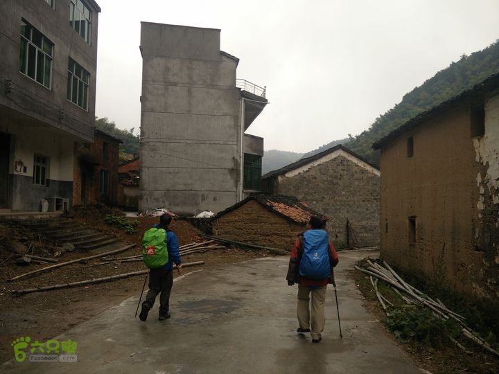 三渡溪-后渠-周坑-金坑-里岭脚-石湖坑-谏庄-石湖口环线周坑村