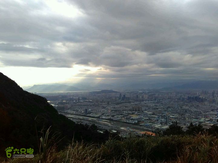 磨溪—青羊座—南洋村—牛头寨——鼓岭古道—鼓岭古道公交站遥看福州