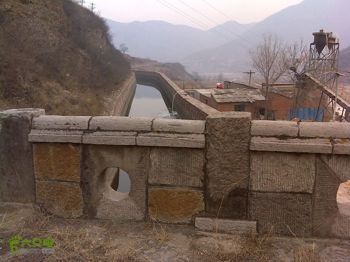 马家岩变山朝阳圪针林DSC05149