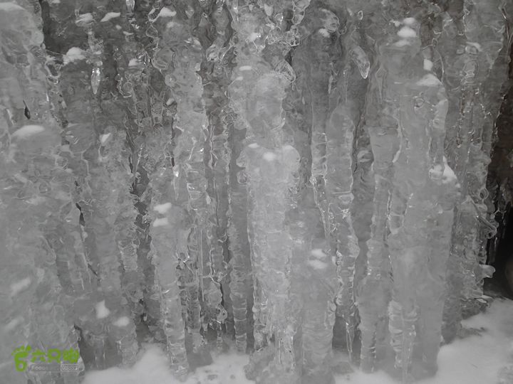 观赏冰瀑:石庙子_彩石溪-云谷禅寺_莲梗峡-莲花圣境P1300064