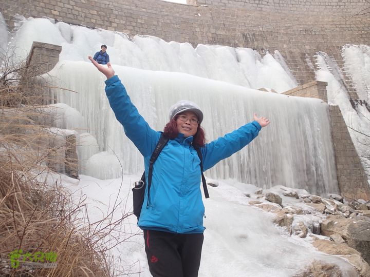 观赏冰瀑:石庙子_彩石溪-云谷禅寺_莲梗峡-莲花圣境P1300169