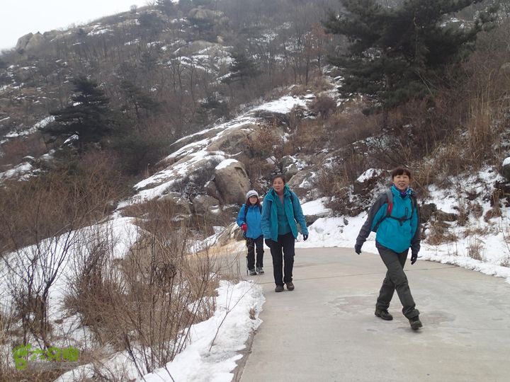 观赏冰瀑:石庙子_彩石溪-云谷禅寺_莲梗峡-莲花圣境P1300179