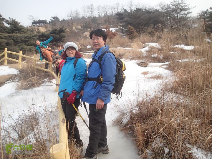 观赏冰瀑:石庙子_彩石溪-云谷禅寺_莲梗峡-莲花圣境P1300262