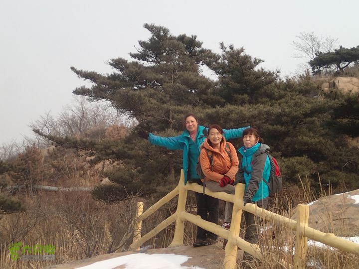 观赏冰瀑:石庙子_彩石溪-云谷禅寺_莲梗峡-莲花圣境P1300263