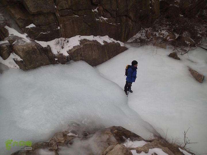 观赏冰瀑:石庙子_彩石溪-云谷禅寺_莲梗峡-莲花圣境P1300300