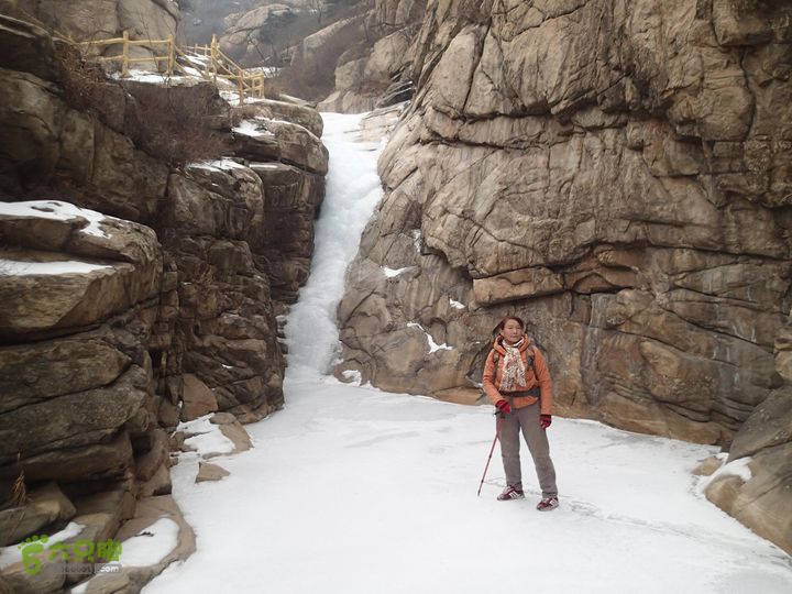 观赏冰瀑:石庙子_彩石溪-云谷禅寺_莲梗峡-莲花圣境P1300368