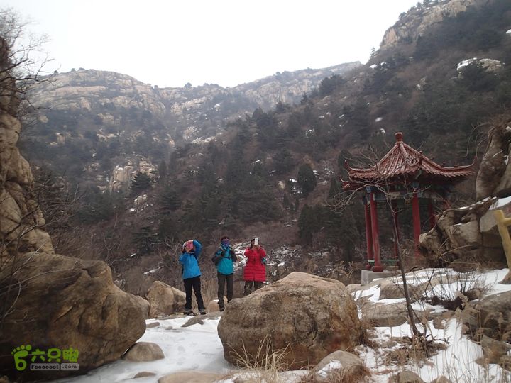 观赏冰瀑:石庙子_彩石溪-云谷禅寺_莲梗峡-莲花圣境P1300371