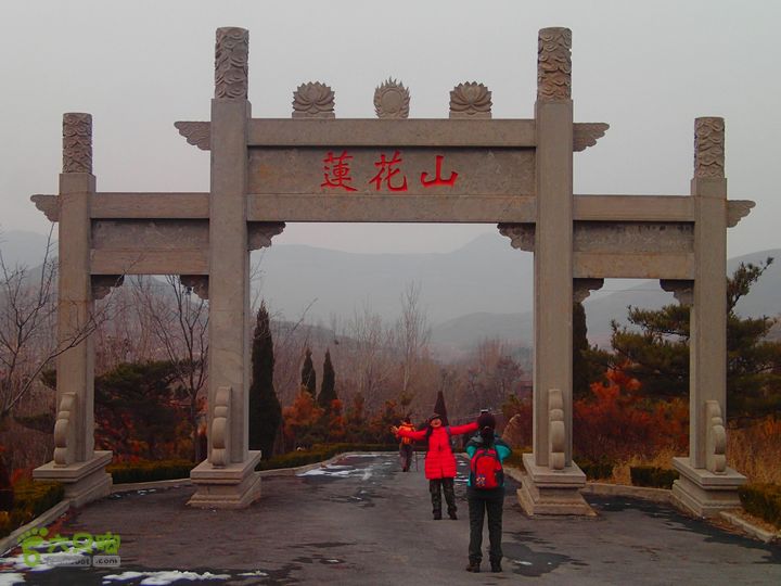 观赏冰瀑:石庙子_彩石溪-云谷禅寺_莲梗峡-莲花圣境P1300402