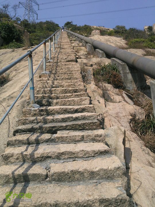 大罗山白水千步梯图片
