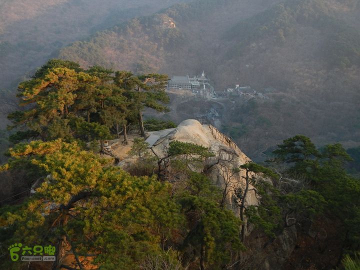 千山散步 无量观-夹扁石-卧虎峰-西阁-祖越寺