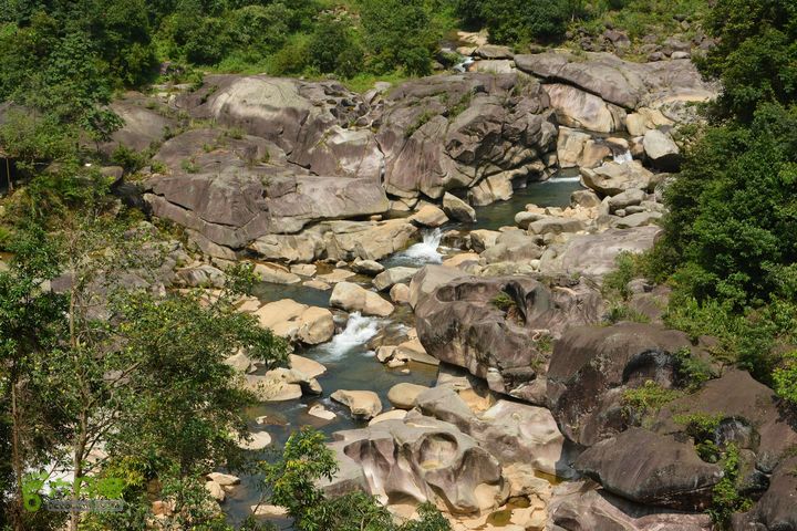 九朝香粉龍寶大峽谷田頭苗寨柳州龍寶大峽谷002