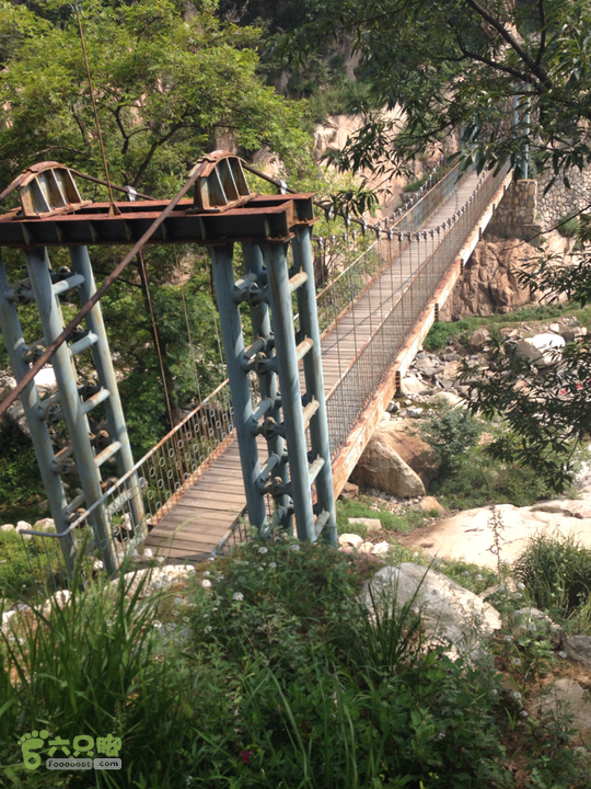 夜爬泰山好汉坡海拔650